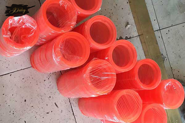 Plastic tube