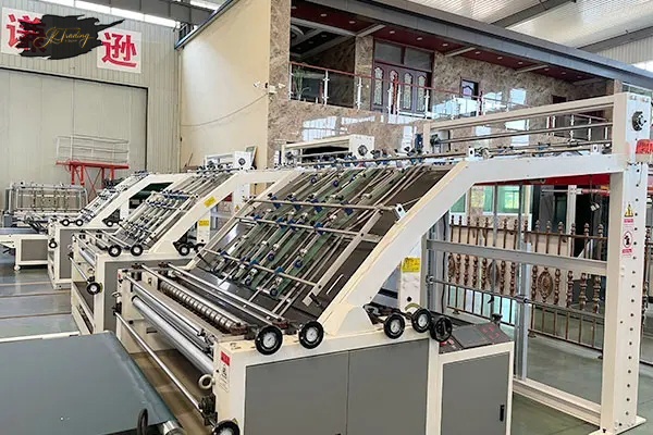 BZJ-Q3 SERIES SEMI-AUTO FLUTE LAMINATOR MACHINE