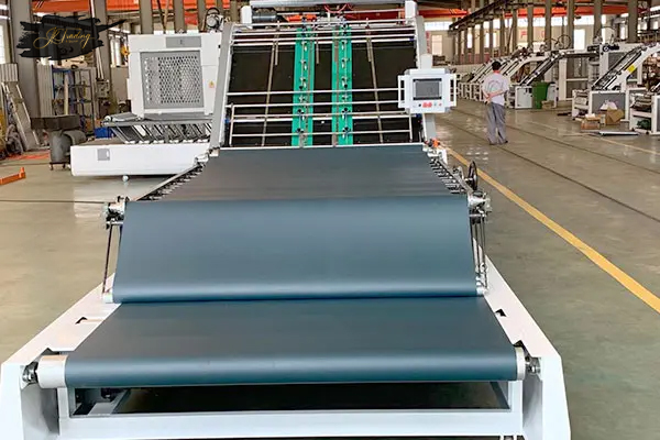 BZJ-L8 SERIES AUTOMATIC FLUTE LAMINATOR MACHINE